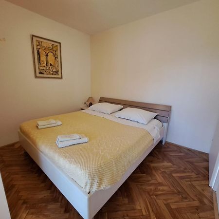 מאלינסקה Apartments Sabina I Grapes מראה חיצוני תמונה