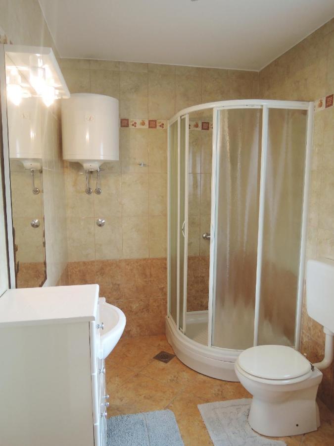 מאלינסקה Apartments Sabina I Grapes מראה חיצוני תמונה