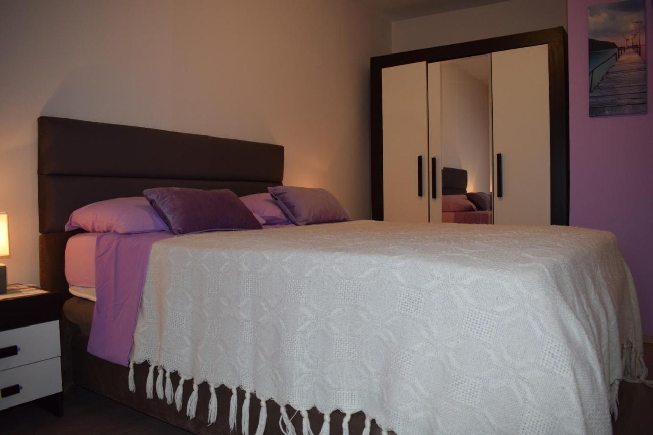 מאלינסקה Apartments Sabina I Grapes מראה חיצוני תמונה