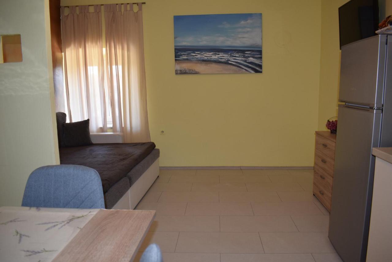 מאלינסקה Apartments Sabina I Grapes מראה חיצוני תמונה