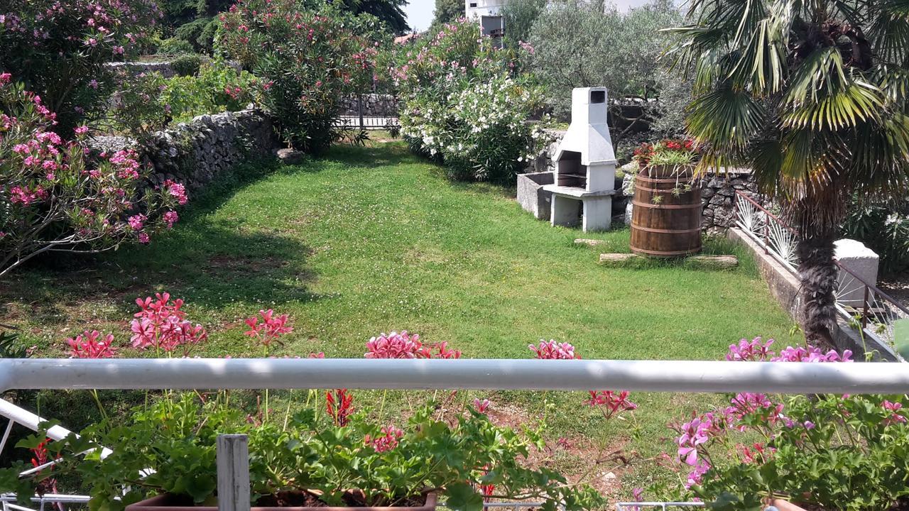מאלינסקה Apartments Sabina I Grapes מראה חיצוני תמונה
